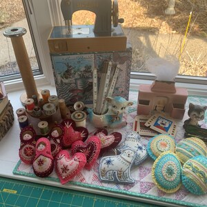 フェルトで作るニワトリの刺繍パターン、DIY吊り下げオーナメント3点