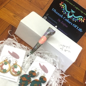Fatima added a photo of their purchase