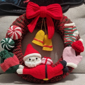 Modèle de crochet crculare avec fleurs au centre