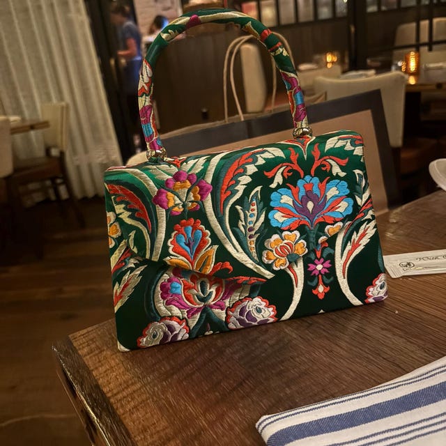 バッグ Louren flower jacquard clutch bag Saint Laurent floral-jacquard Clutch Bag | Black | FARFETCH
