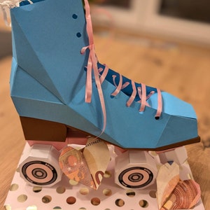 【ローラースケート】サンプルページ（ペーパークラフト クラフトパンチ） ペーパークラフト ローラースケートシューズ、3Dテンプレート