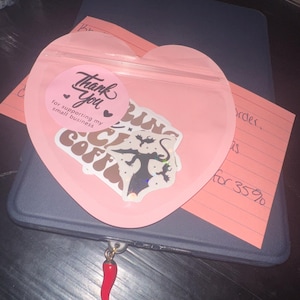 Khyla added a photo of their purchase