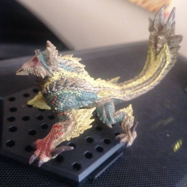CAPCOM Monster Hunter Zinogre フィギュア CAPCOM FIGURE BUILDER CUBE MONSTER HUNTER 雷狼竜 ジンオウガ