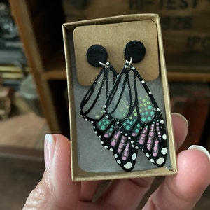 Iridescent Anime Kimono Haori Inspired Dangle Butterfly Stud Earrings ...