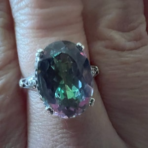 CAROLYN added a photo of their purchase