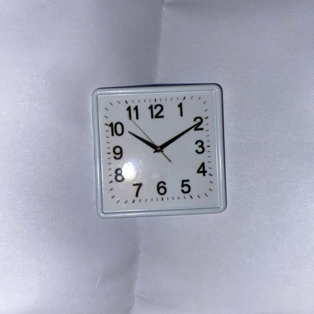 Orologio da parete in miniatura per casa delle bambole in scala 1:12