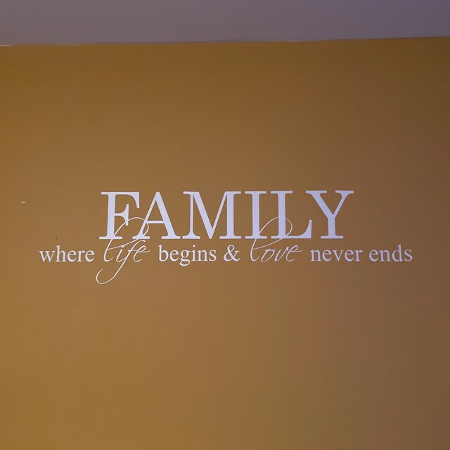 Adesivi da parete in vinile Family Where Life Begins and Love Never Ends   Adesivi da parete per donna, ragazza, camera da letto, soggiorno, bagno, 56 cm