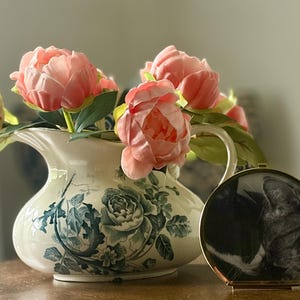 Dawn added a photo of their purchase