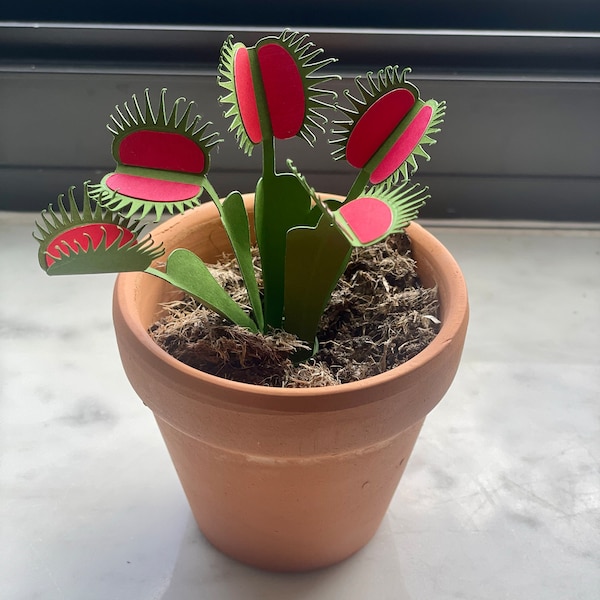 Venus Flytrap Printable Papercraft Template DIY | Rolled Papercraft ...