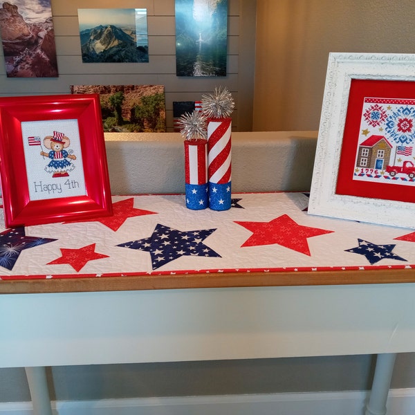 Americana Stars Quilted Table Runner NCU0DDK2544