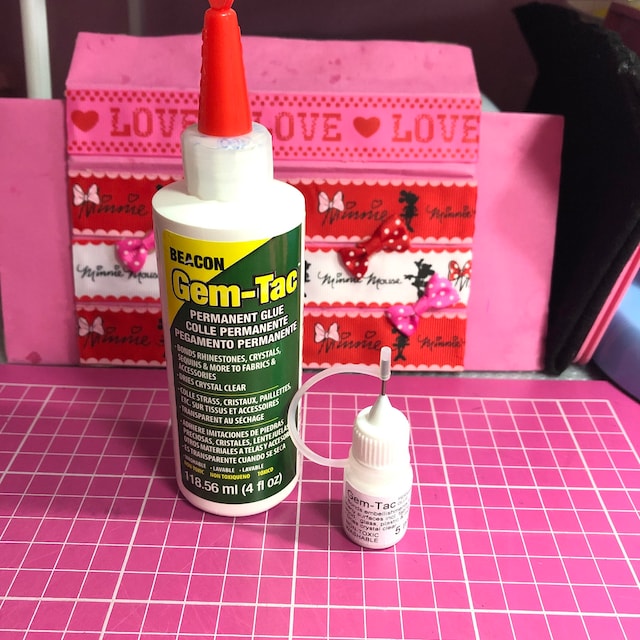 Beacon Gem-tac™ Glue in Needle Precision Tip Bottle for Attaching