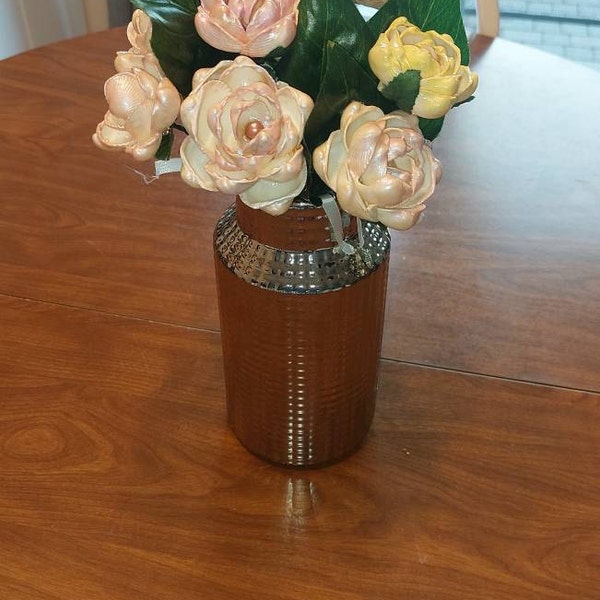 7 Unique Shell Roses - Beach Inspired Coastal Floral Arrangement ...