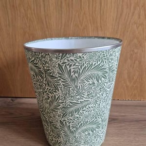 Saskia added a photo of their purchase