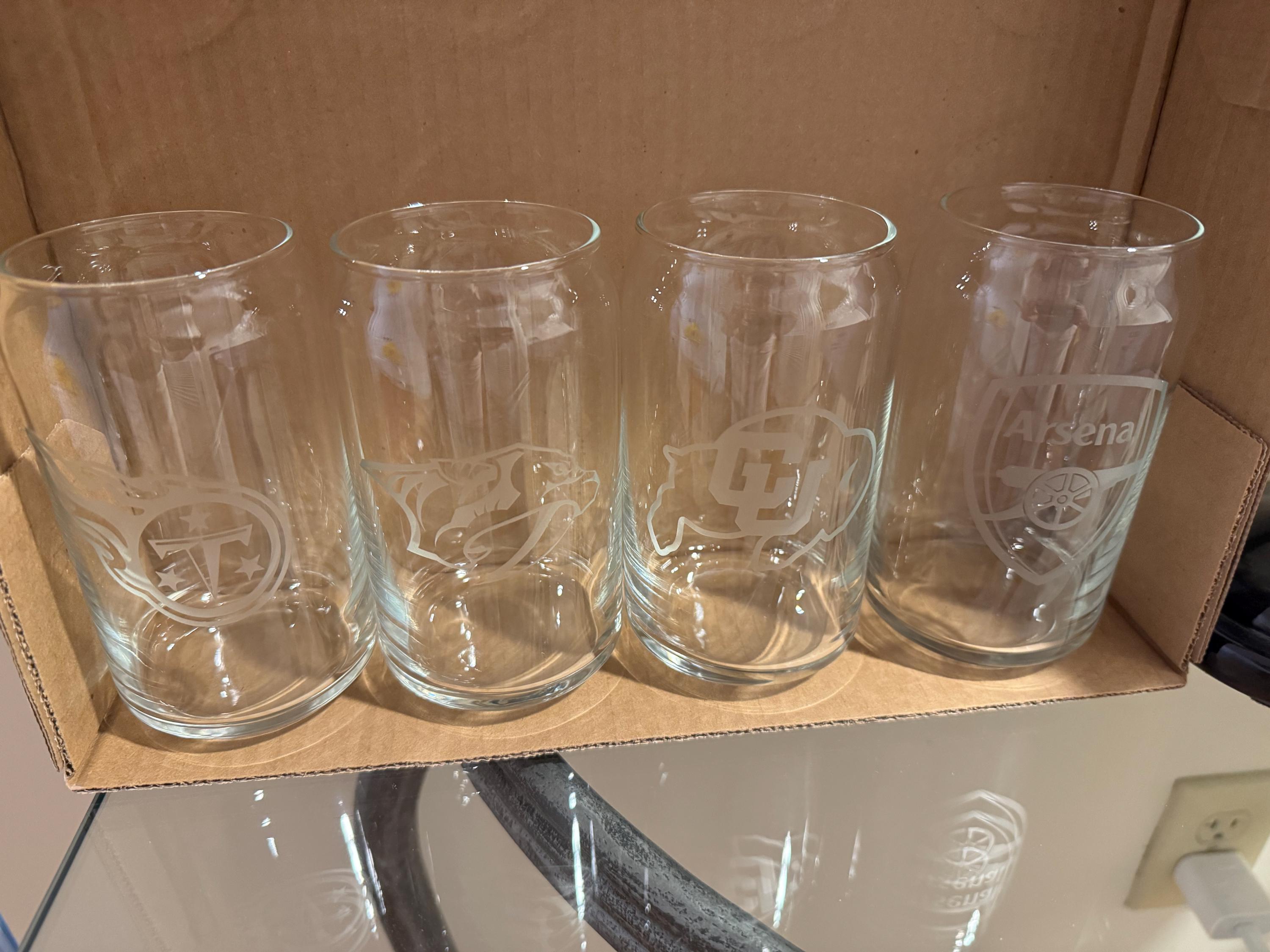 Sports Team Drinking Glasses | Beer Glasses | Etched Glasses | Whiskey Glasses | Beer Can Glass | Sports Barware | Sports Gift