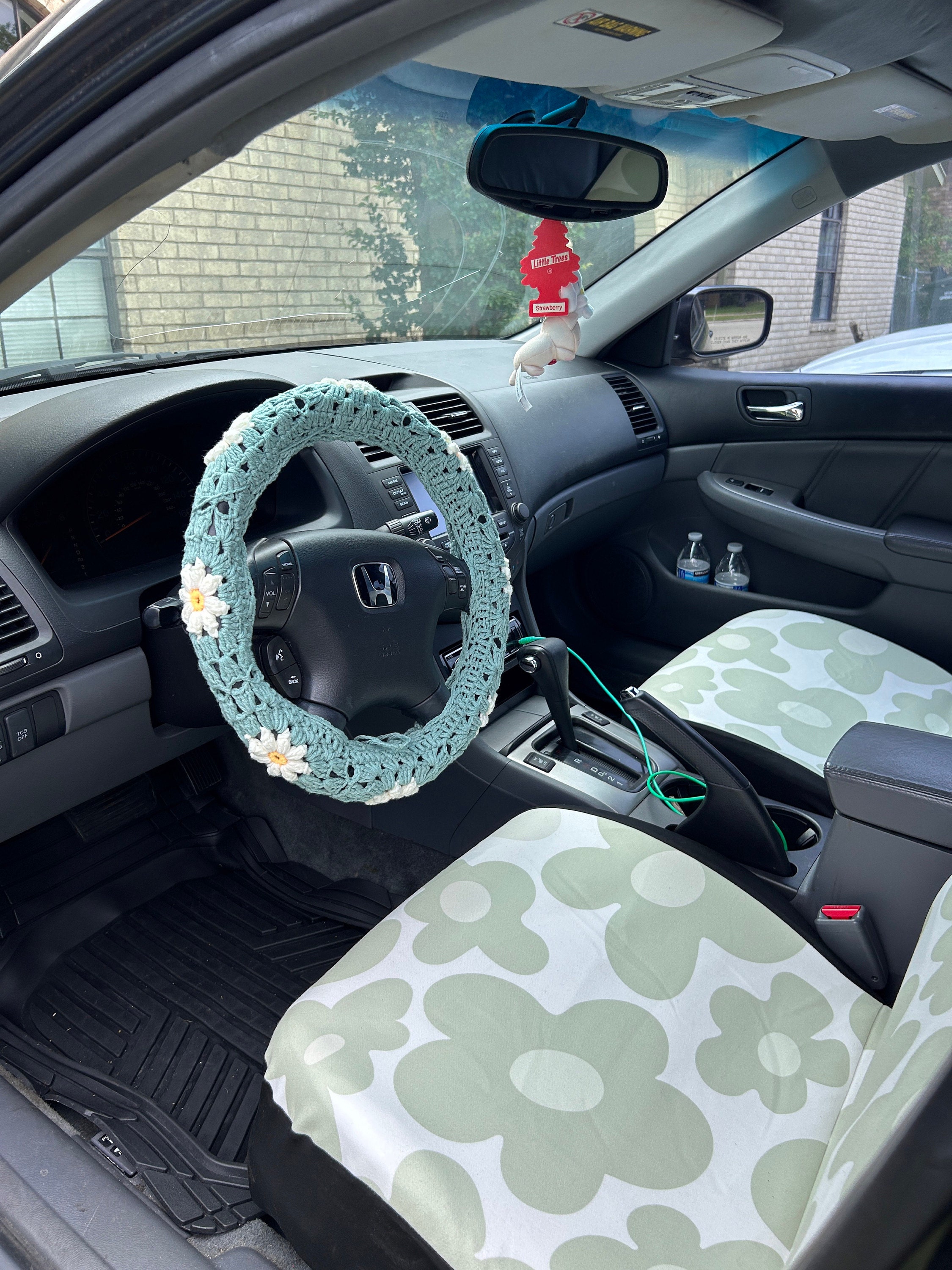 Handgemachte gehäkelte Lenkradhülle für Frauen, süße Daisy Blumen Sicherheitsgurthülle, Auto Interieur Accessoires Dekoration