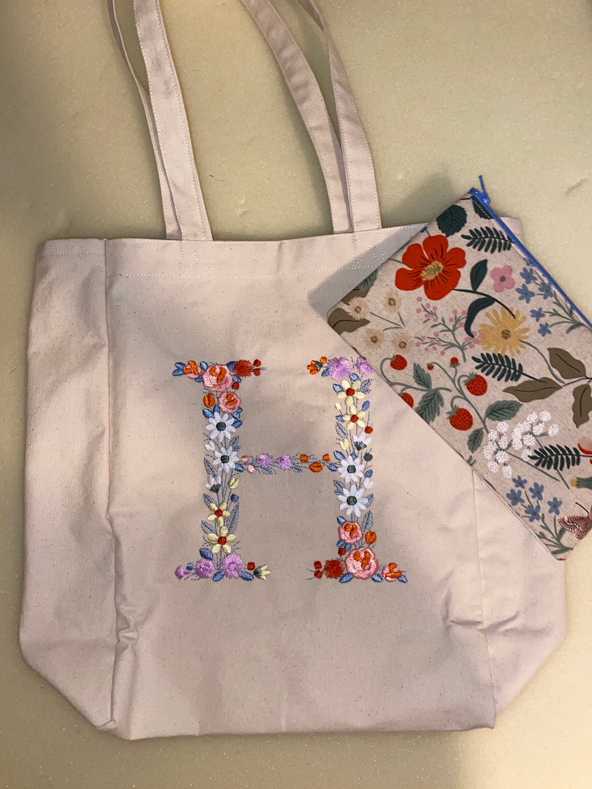 Personalized Embroidered Canvas Tote Bag,Monogram Floral,Natural Tote Bag, Cotton Canvas,Shopping Bag,Book Tote, Laptop Bag