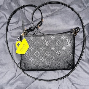 Authentic Brand New Louis Vuitton Leather Shoulder Strap Black, Silver  Hardware