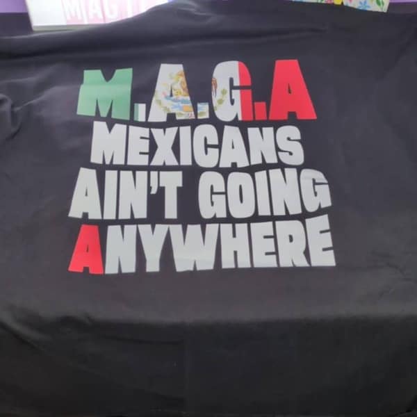 Kpop Demon Hunters T-Shirt - Huntrix Fan Shirt Mit Charakter Design