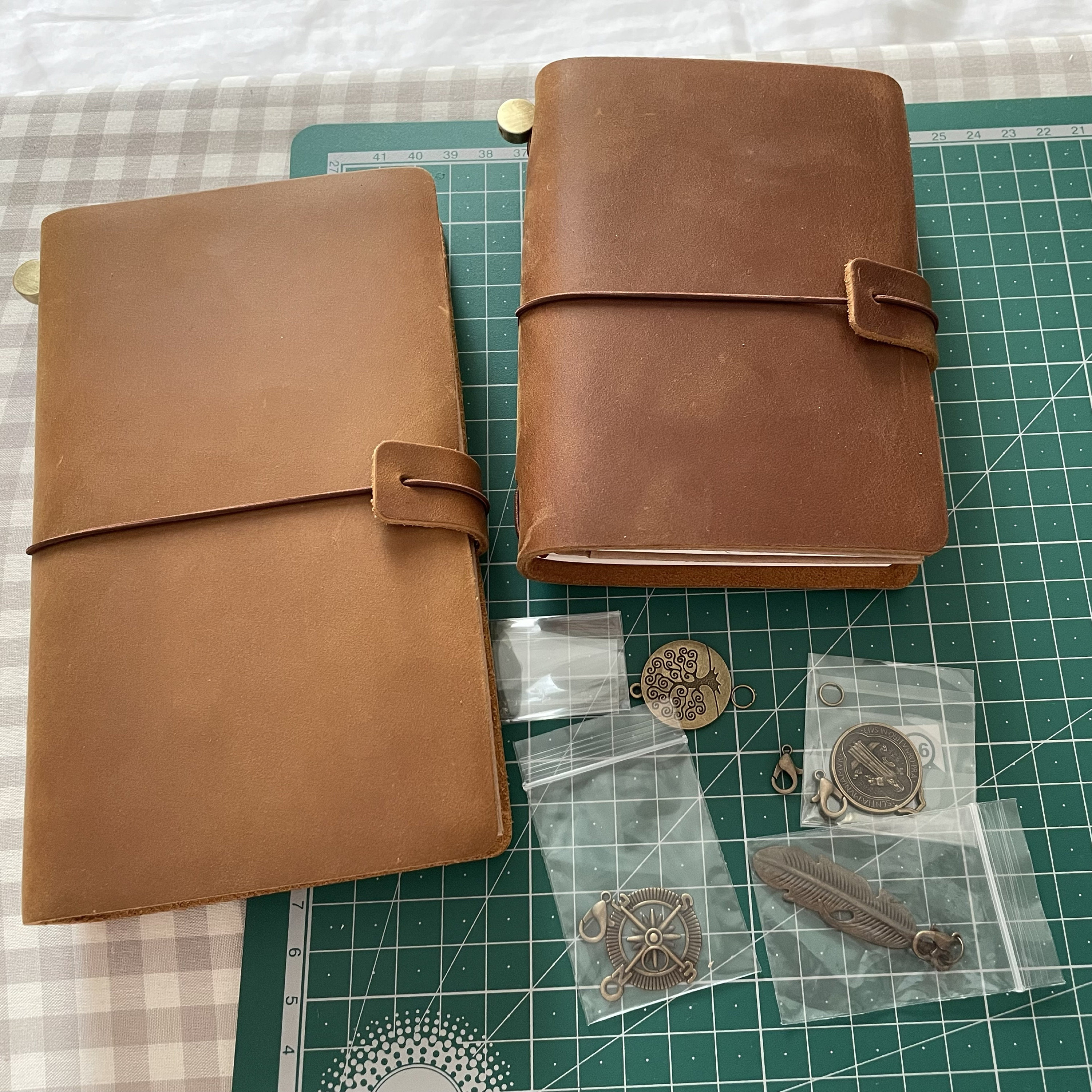 Custom Leather Journal | Personalized Leather Journal with Name | Refillable A5 Leather Journal | Gift for Mom Dad Him Her Wife Husband