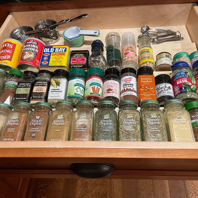 SpiceLuxe Transformer Rack  Organize Spices in Drawer, Counter, or Ca