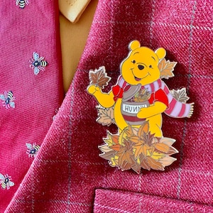 プーさんピンバッジ / くまのプーさん 秋 ハロウィン ディズニー