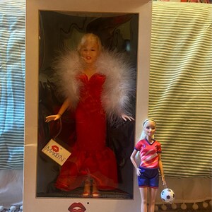 World Doll 1983 Marilyn Monroe Celebrity Collection 71890 Red