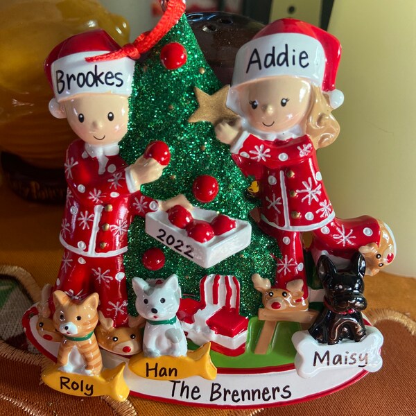 1st Decorating Tree Couple - Personalized Ornaments - Family Ornaments ...