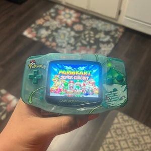 Gameboy Prior GBA Super Famicom Themed Backlight IPS V2 - Wiederaufladbare Batterie - Österreich