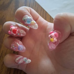 Lily lade till en bild av sitt köp