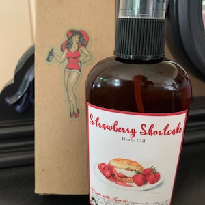Pheromone Infused Strawberry Shortcake Body Oil 🍰🍓✨ – Dream