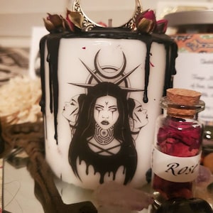 Medusa Candle