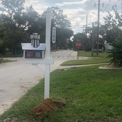 Bodie Island Solar Lighthouse Amish Mailbox main image 0