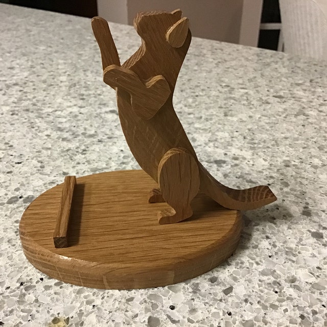 This 3D Animal Cell Phone Holder/stand Will Give You a 