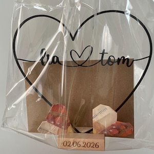 Saskia added a photo of their purchase