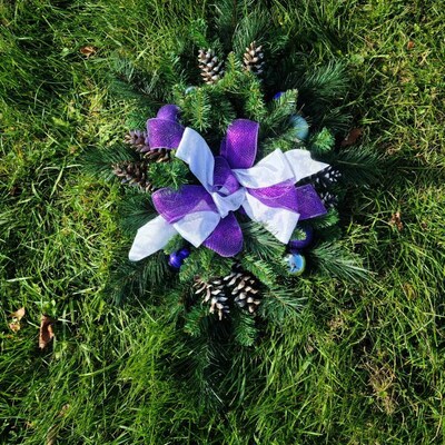 Set Of 2 Snowflake French Country Ornaments With Icy Snow Glitter Gray