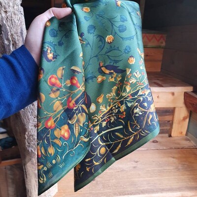 Vintage Silk Feel Square Scarf – 21"x21" Satin Bandana For Men & Women, Neck Tie, Head Wrap, Pocket Square