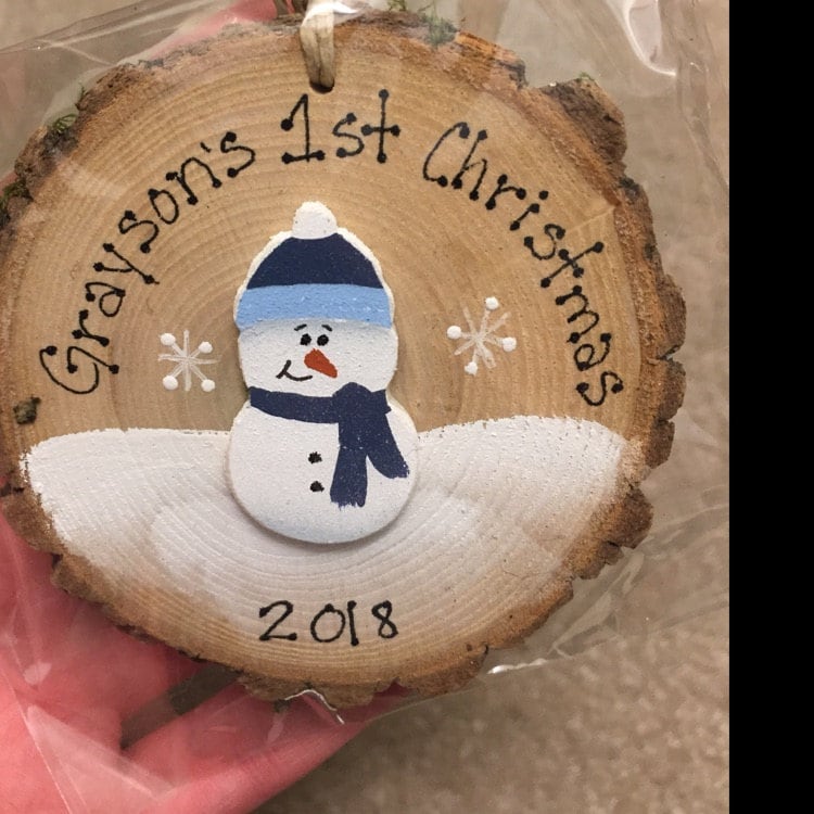 Baby&#39;s First Christmas Ornament~ Baby Ornament~ Baby Snowman~ Baby Boy~ Baby Girl~ Personalized Baby Ornament~ New Baby Gift~ Wood Slice