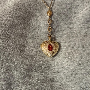 Shaynah added a photo of their purchase