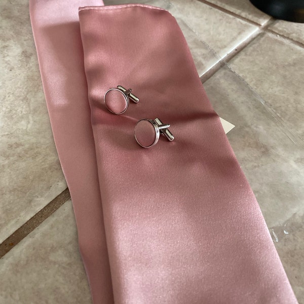 tie bow with thin ribbon