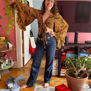 3-way Bell Sleeve Tie Front Hippie Flower Boho Wrap Top, 70s