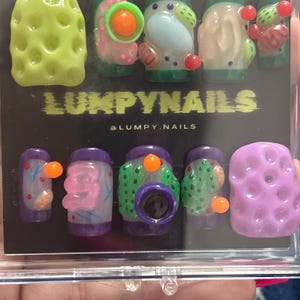 Felicia added a photo of their purchase