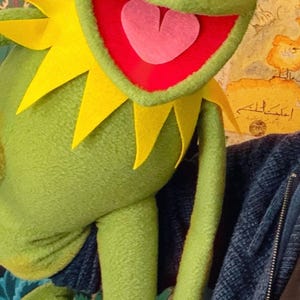Disney Store Officiel Peluche Moyenne Kermit la Grenouille, Les Muppets, 40,5cm, Peluche Grenouille Drôle et Câline avec Détails Sculptés, Convient Dès la Naissance