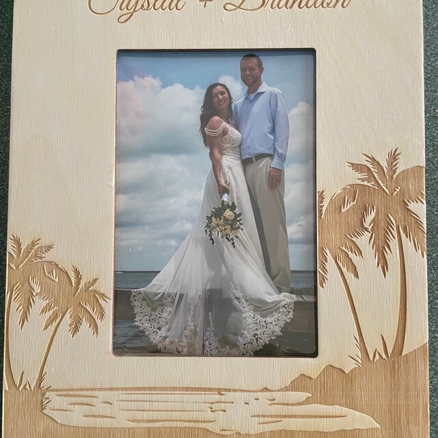 Wedding Photo Frame , Custom Wedding Gift , Wedding Gifts for Couple ,  Engraved Photo Frame, Family Photo Frames, Family Picture Frames 