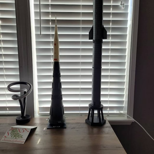 新登場！ソビエト N1 月ロケット モデル - 1:144 スケール 730 mm 29