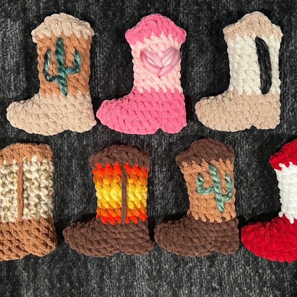 Dolly Boot Crochet PATTERN | Christmas Ornament Pattern | Crochet ...