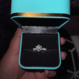 Luna added a photo of their purchase