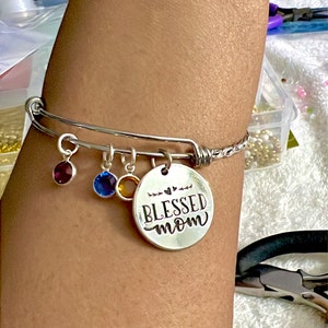 Shaniqua added a photo of their purchase