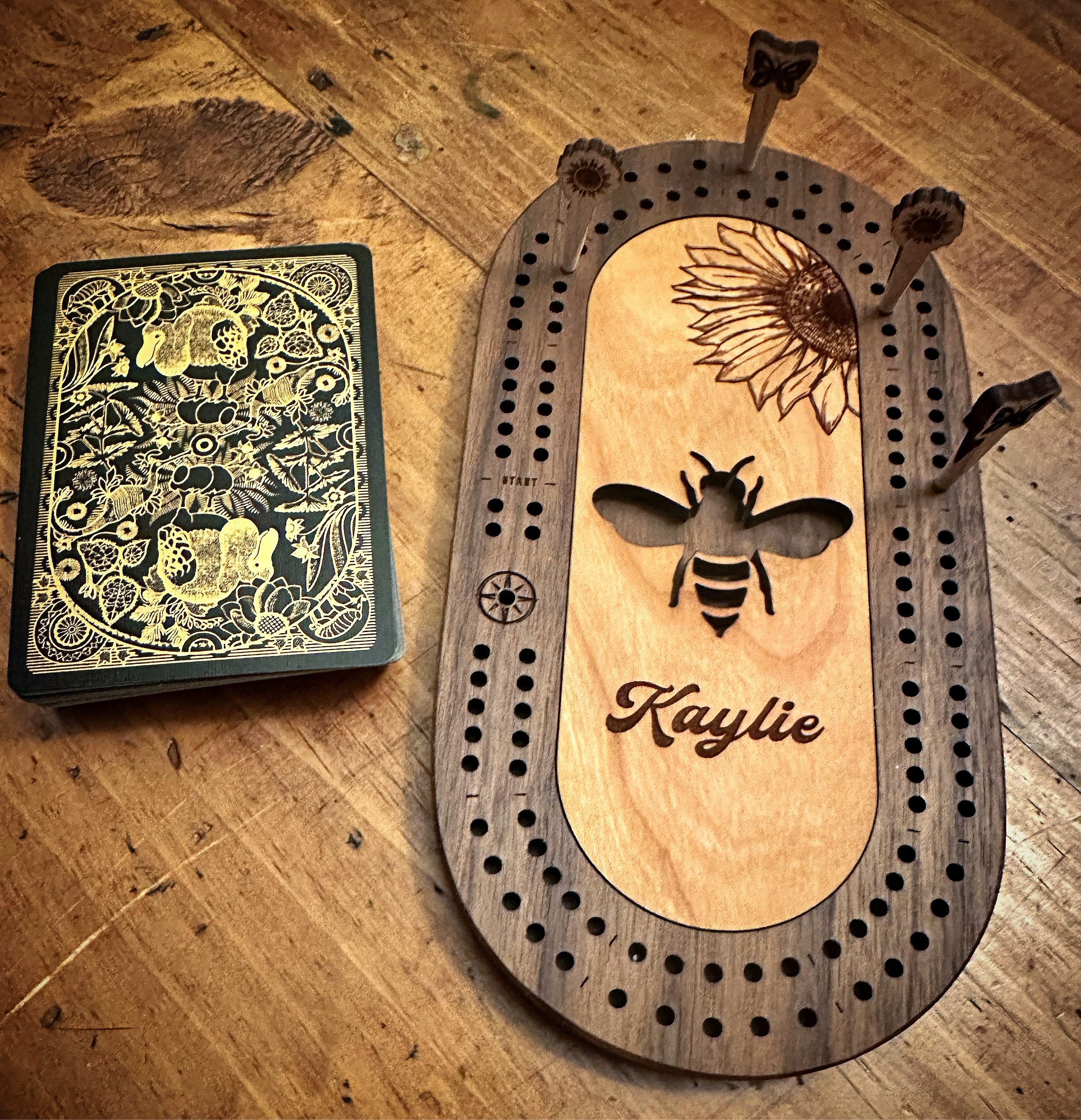 Wildlife Mini Cribbage Board Personalized with Custom Pegs - Bees, Fish, Moose, Bear, Tree, Bigfoot, Small Travel Cribbage