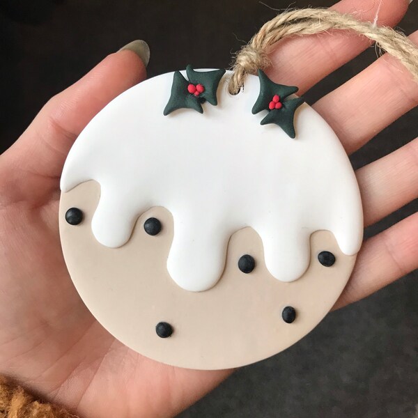 Christmas pudding accessories