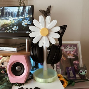 Lindsey added a photo of their purchase
